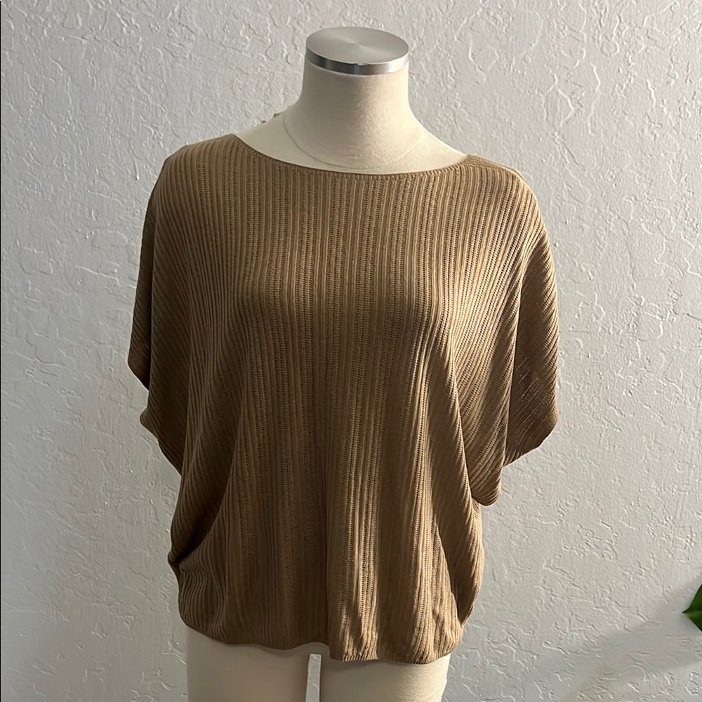 Uniqlo Tan Ribbed Relaxed T-Shirt